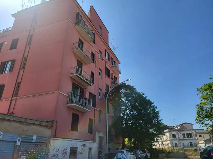 Immagine 1 di Appartamento in vendita  in VIA SOLUNTO a Roma