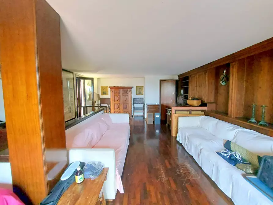 Immagine 35 di Appartamento in vendita  in via Carducci a Padova