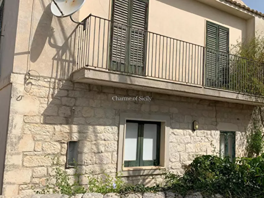 Immagine 1 di Casa indipendente in vendita  in VIA GIANFORMA MARGIONE a Modica