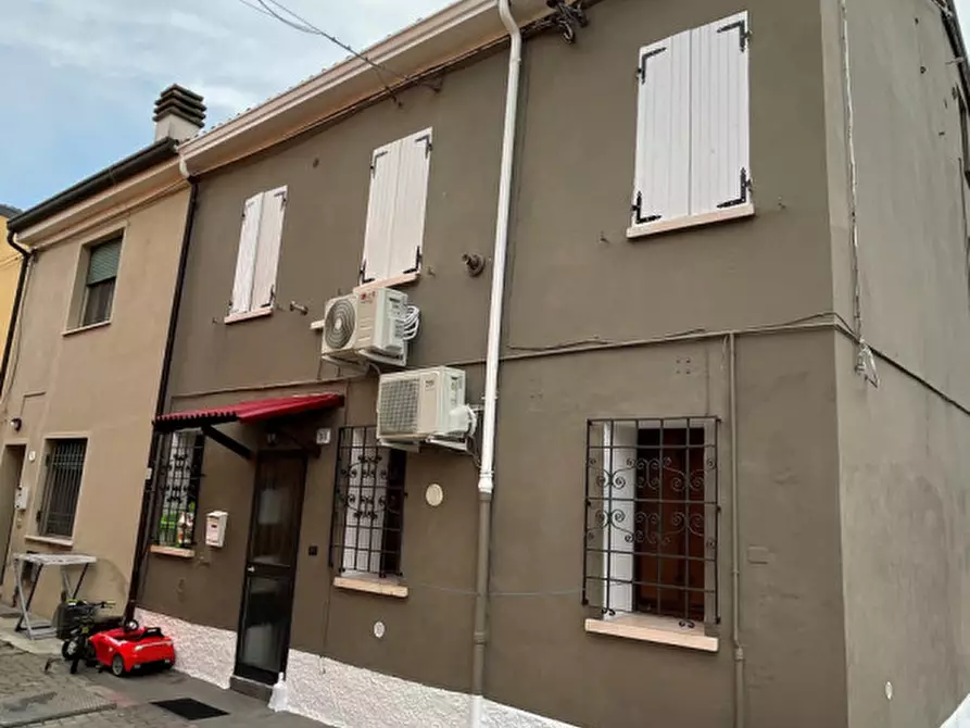 Immagine 19 di Villetta a schiera in vendita  a Luzzara