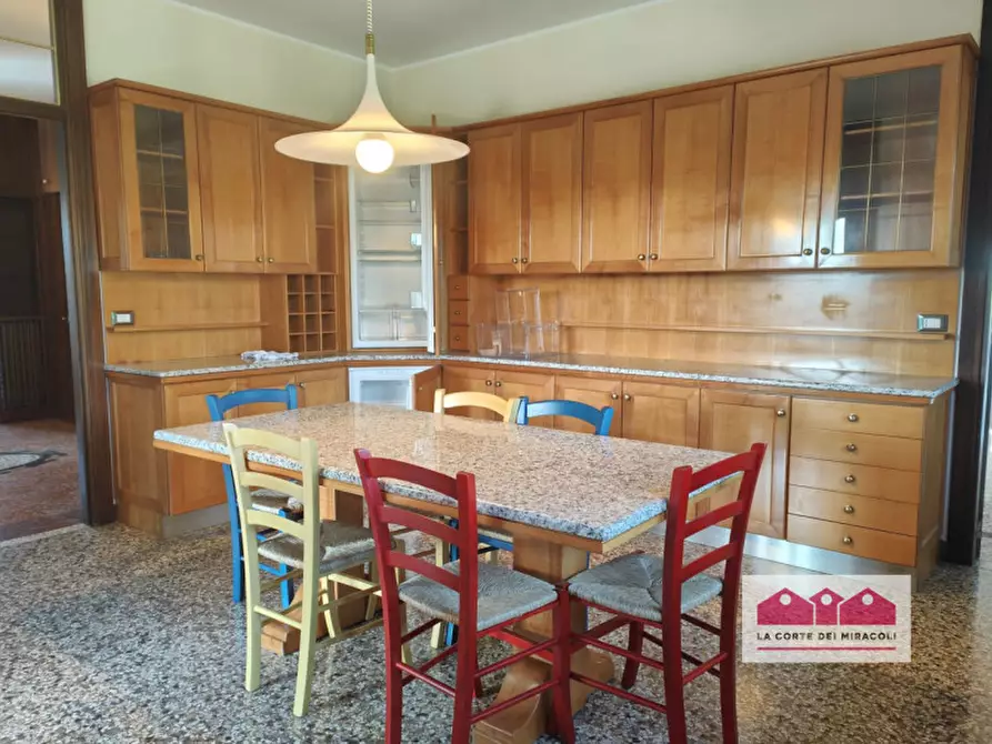 Immagine 3 di Casa bifamiliare in affitto  in Via Carso a Torri Di Quartesolo