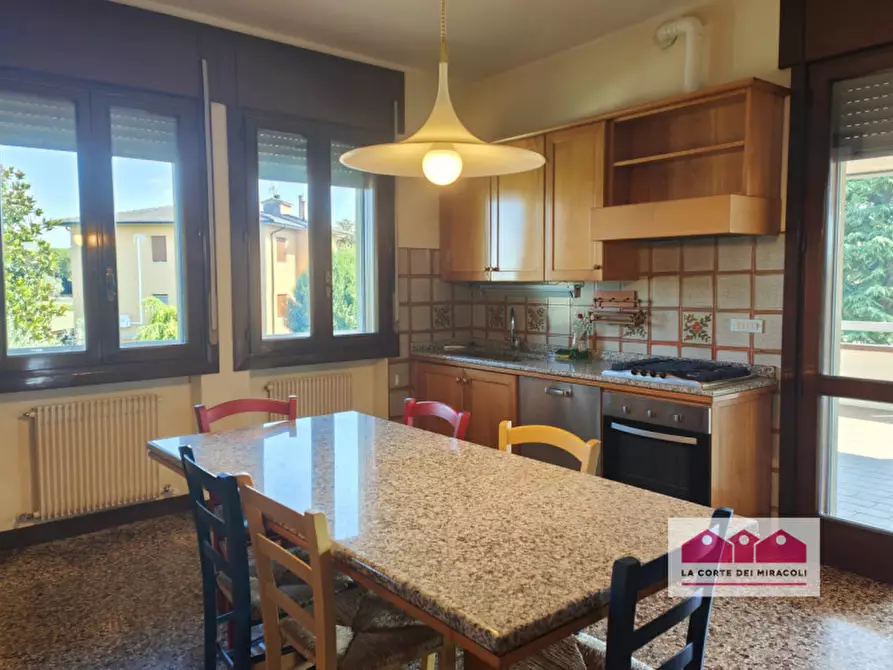 Immagine 4 di Casa bifamiliare in affitto  in Via Carso a Torri Di Quartesolo