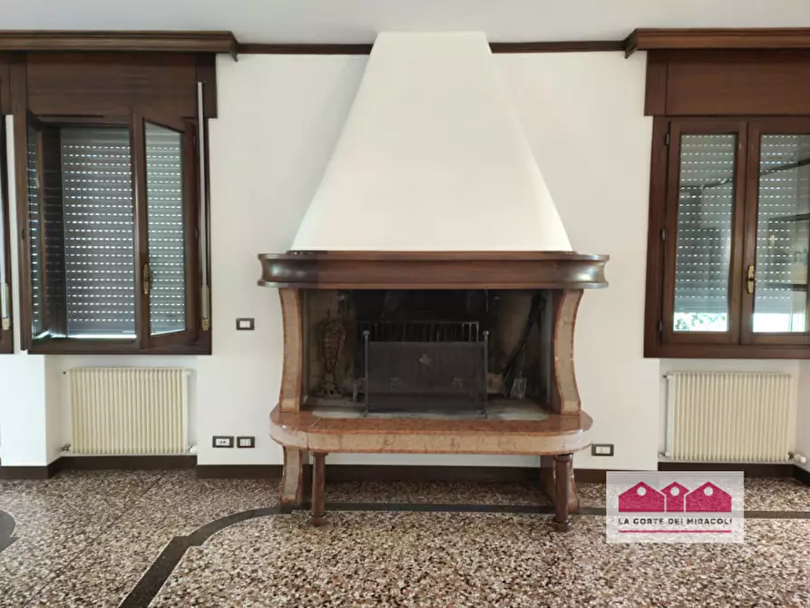 Immagine 12 di Casa bifamiliare in affitto  in Via Carso a Torri Di Quartesolo