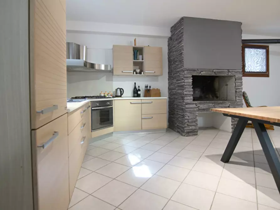 Immagine 19 di Villa in affitto  in Via Postale Vecchia a Pescantina