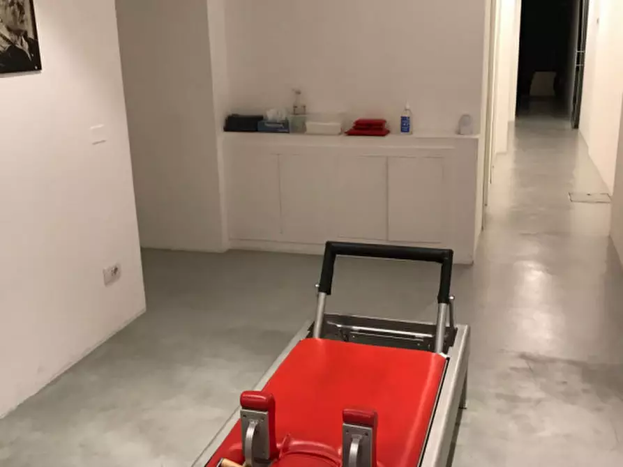 Immagine 12 di Negozio in affitto  in VIA MELEGNANO a Firenze