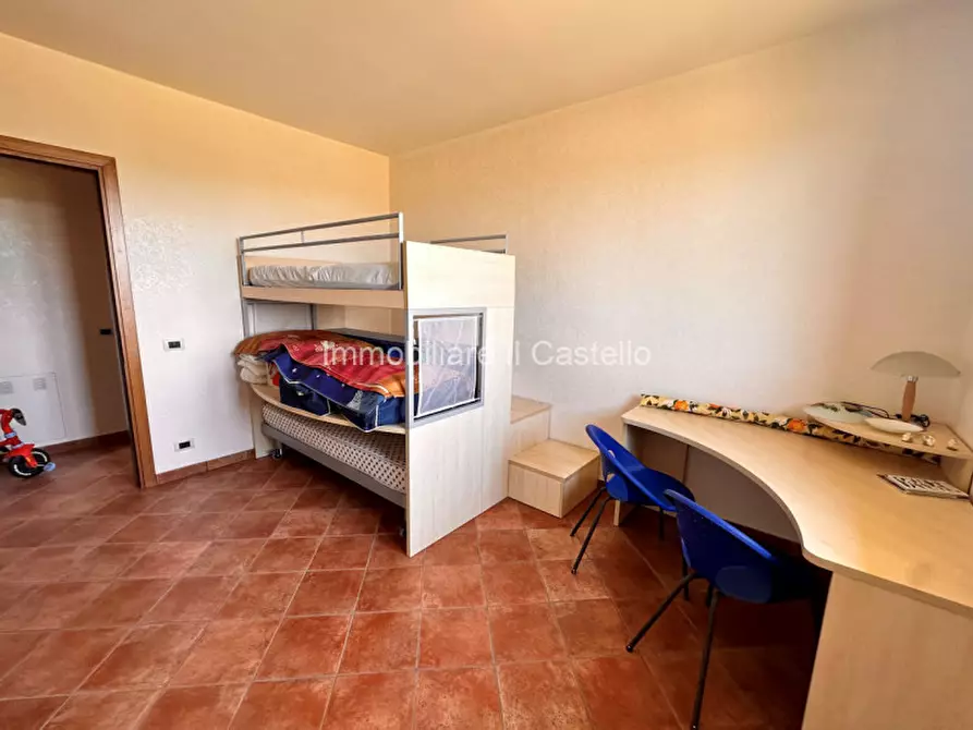 Immagine 28 di Casa indipendente in vendita  a Castiglione Del Lago