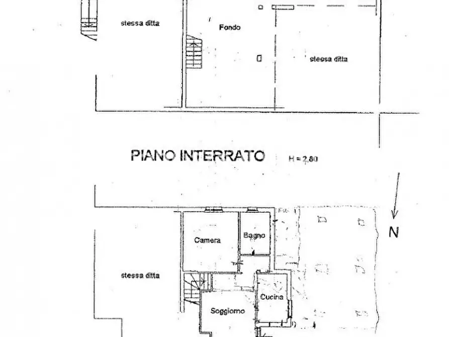 Immagine 37 di Casa indipendente in vendita  a Castiglione Del Lago