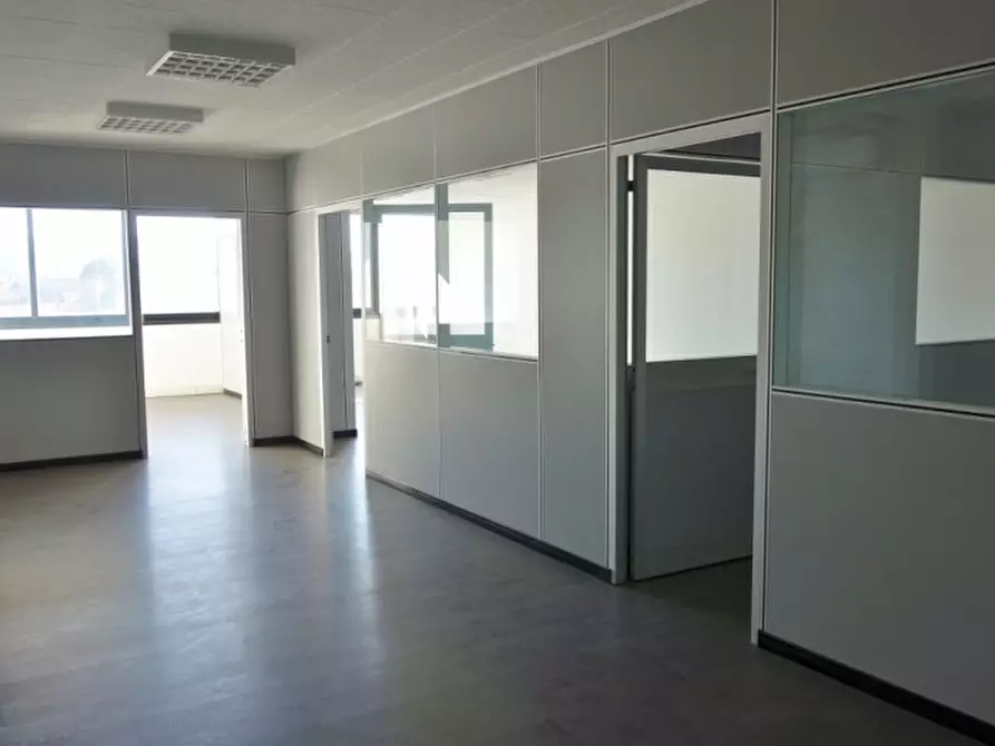 Immagine 2 di Ufficio in vendita  in viale milano a Montecchio Maggiore