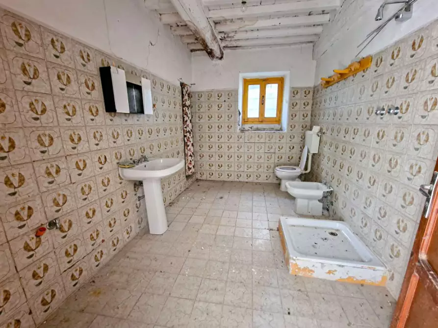 Immagine 10 di Rustico / casale in vendita  in località San Lorenzo in Canfiago a Acqualagna