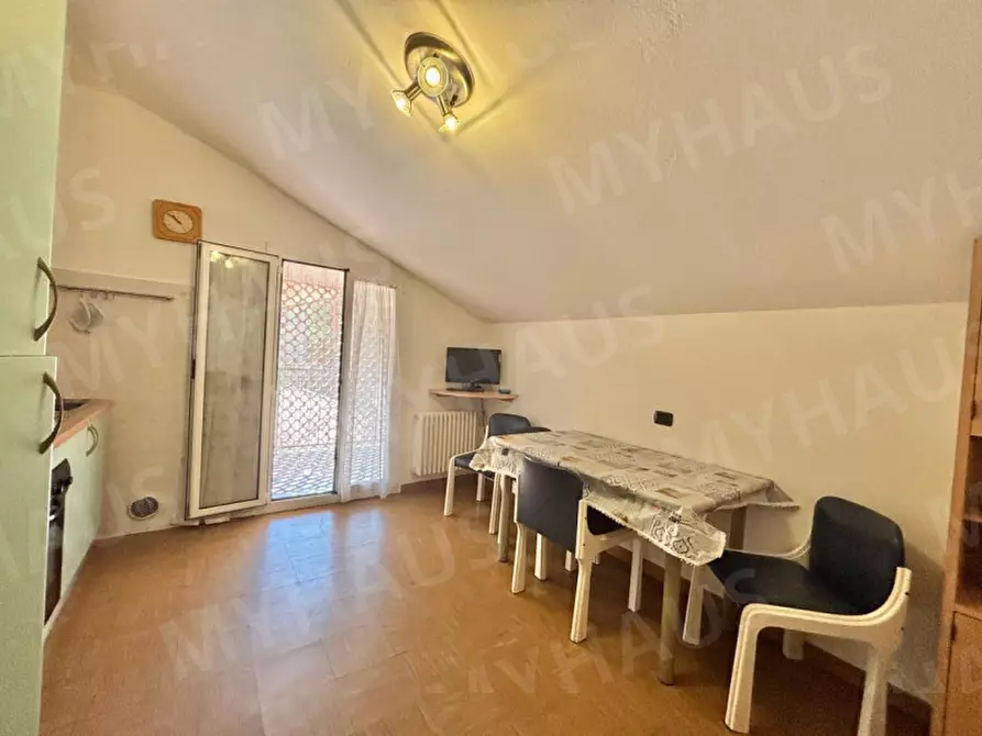 Immagine 10 di Appartamento in vendita  in Viale Atene, 10 a Cesenatico