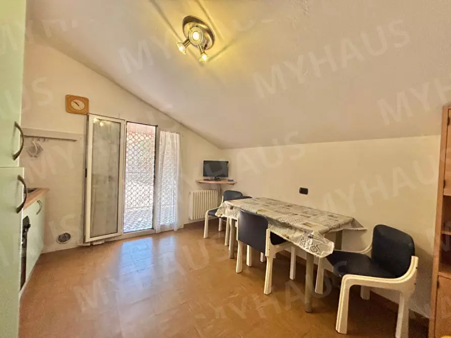 Immagine 11 di Appartamento in vendita  in Viale Atene, 10 a Cesenatico