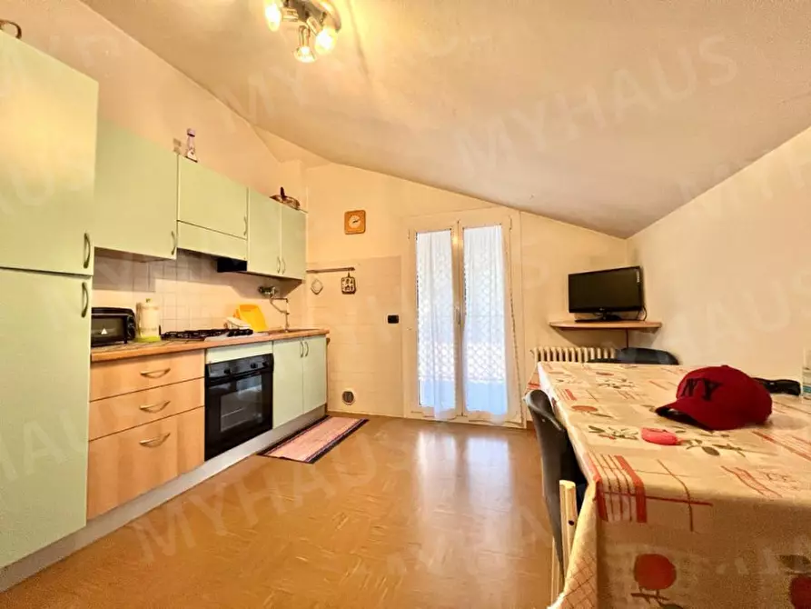 Immagine 14 di Appartamento in vendita  in Viale Atene, 10 a Cesenatico