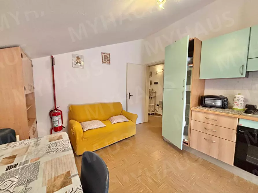 Immagine 17 di Appartamento in vendita  in Viale Atene, 10 a Cesenatico