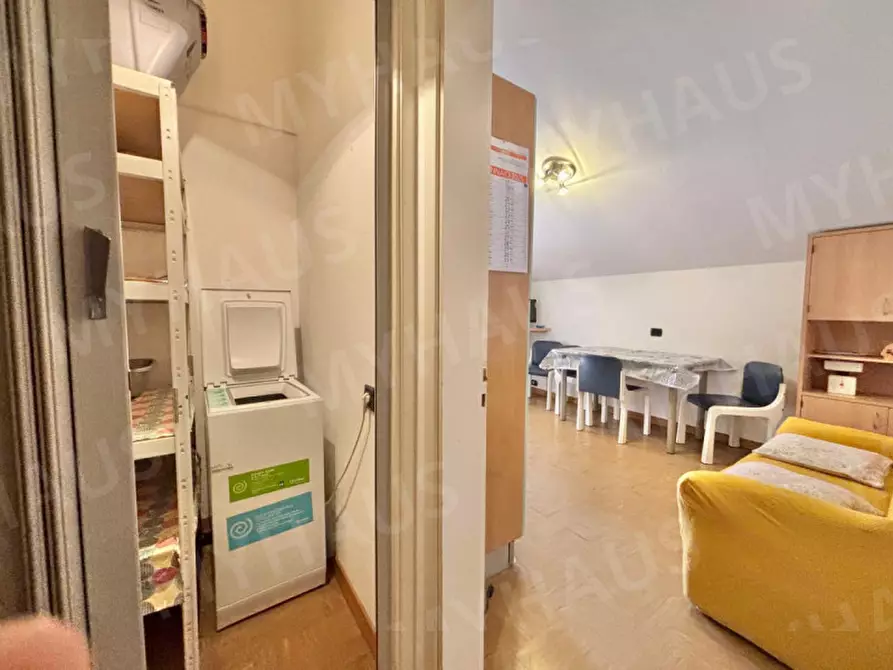 Immagine 29 di Appartamento in vendita  in Viale Atene, 10 a Cesenatico