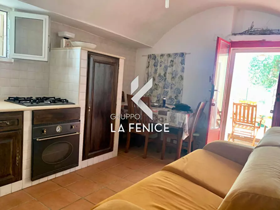 Immagine 32 di Rustico / casale in vendita  in contrada Contini a Locorotondo