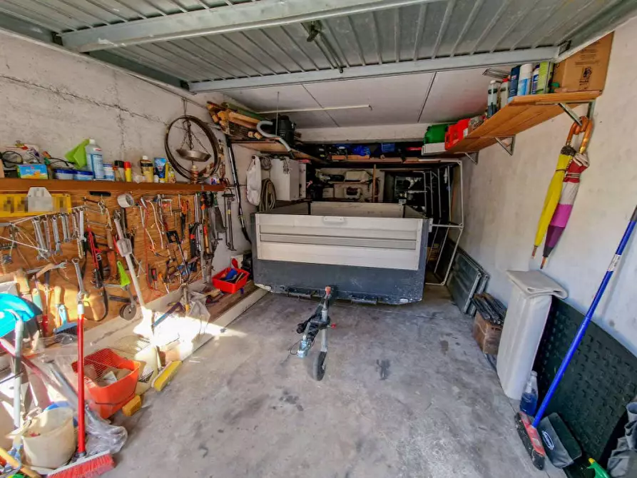 Immagine 12 di Appartamento in vendita  in via dei Ciliegi a Sassocorvaro Auditore