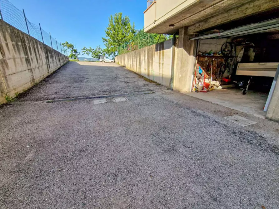 Immagine 13 di Appartamento in vendita  in via dei Ciliegi a Sassocorvaro Auditore