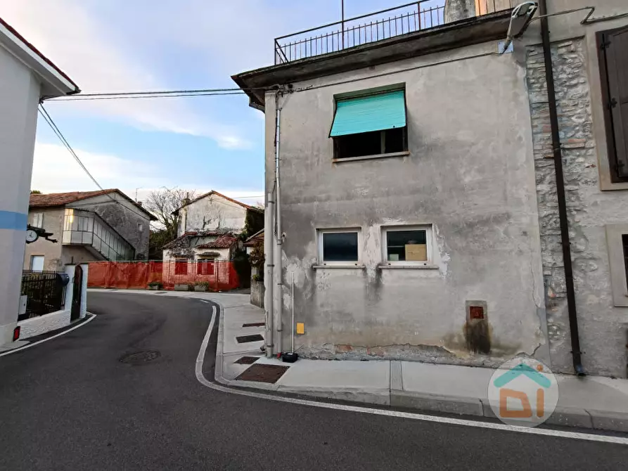 Immagine 2 di Laboratorio in vendita  in Via Del Treno 3 a San Canzian D'isonzo