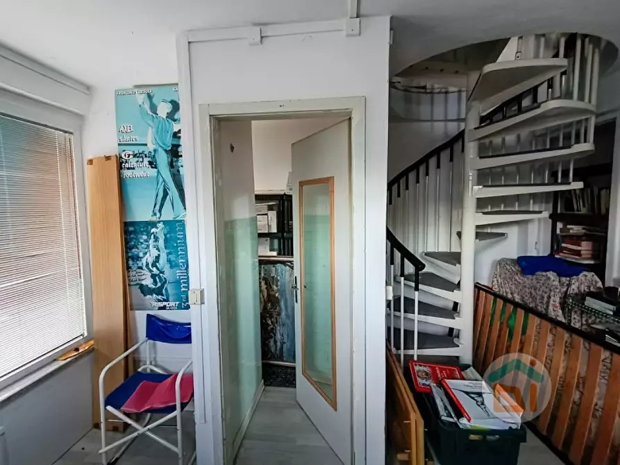 Immagine 12 di Laboratorio in vendita  in Via Del Treno 3 a San Canzian D'isonzo