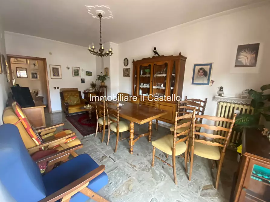 Immagine 5 di Appartamento in vendita  a Chiusi