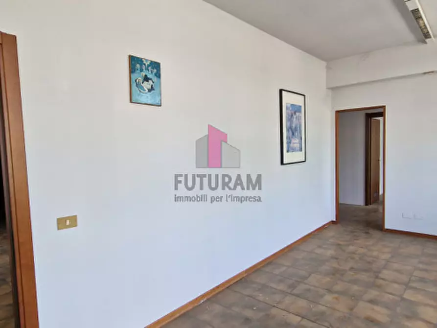 Immagine 3 di Ufficio in affitto  in VIA NONA STRADA a Padova