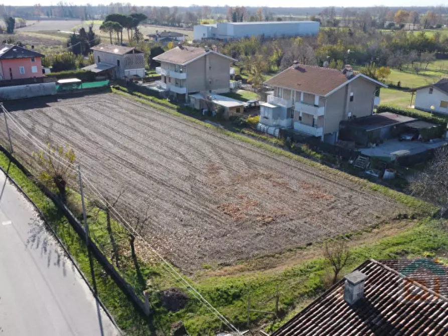 Immagine 2 di Terreno in vendita  in Via Giuseppe Garibaldi a Castions Di Strada