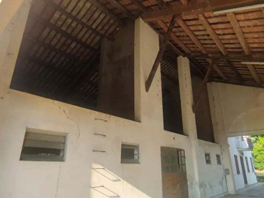 Immagine 7 di Terreno in vendita  a Rubano