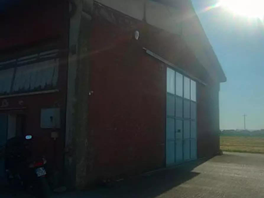 Immagine 11 di Terreno in vendita  a Rubano