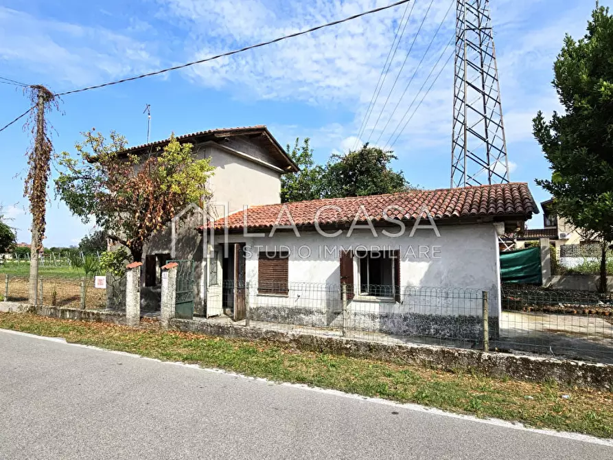 Immagine 1 di Rustico / casale in vendita  in Via Monte Grappa, 62 a Casarsa Della Delizia