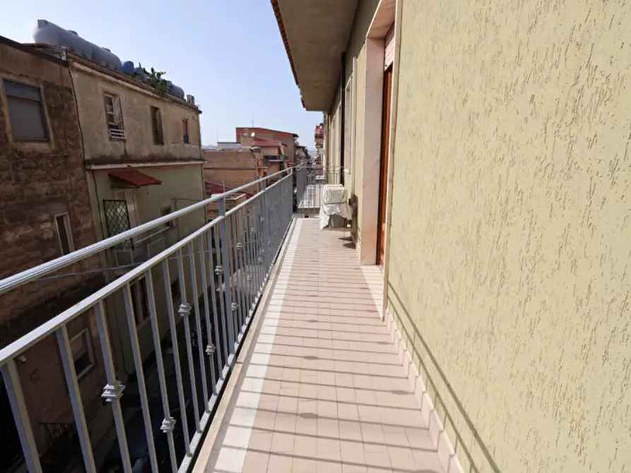 Immagine 19 di Appartamento in vendita  in Via Giacomo Leopardi n.01 a Palagonia