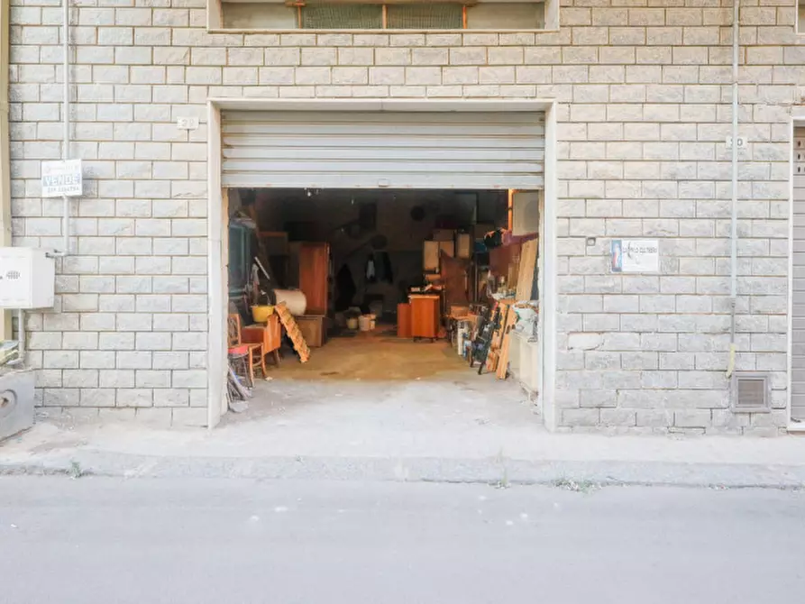 Immagine 26 di Appartamento in vendita  in Via Giacomo Leopardi n.01 a Palagonia