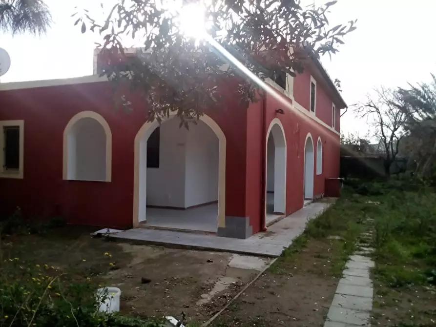 Immagine 2 di Villa in vendita  a Quartu Sant'elena