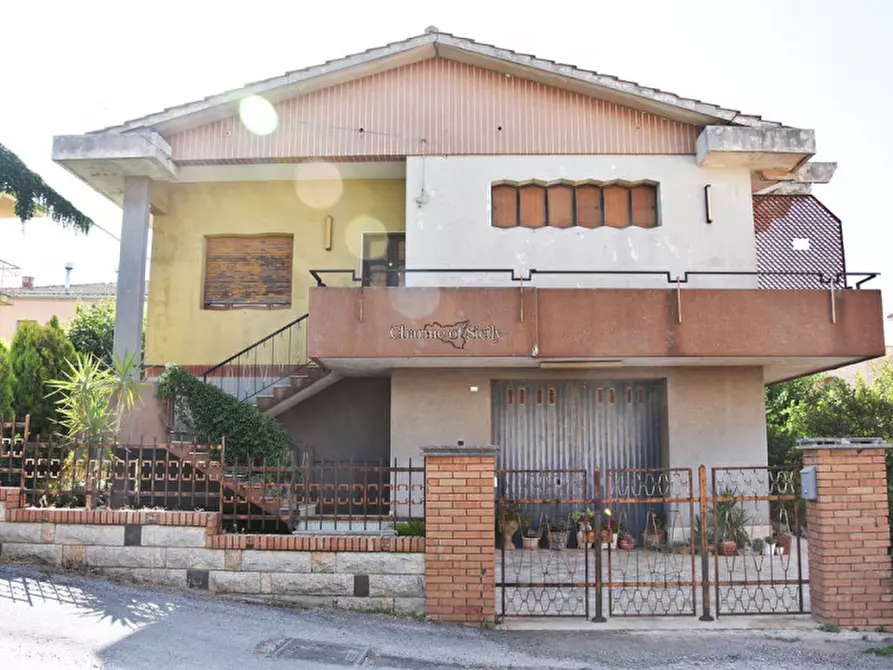 Immagine 1 di Casa indipendente in vendita  in Via Risorgimento, Modica a Modica
