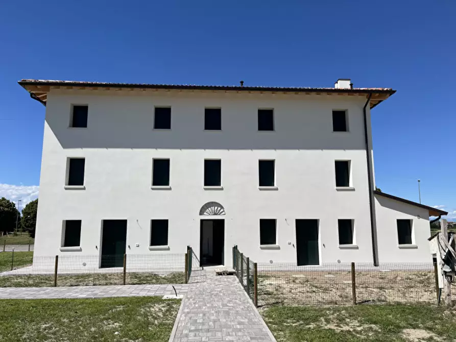 Immagine 2 di Appartamento in vendita  in via Riviera Comm. Armando Furlanis a Concordia Sagittaria