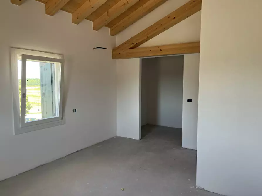 Immagine 7 di Appartamento in vendita  in via Riviera Comm. Armando Furlanis a Concordia Sagittaria
