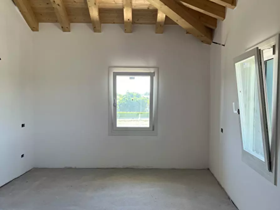 Immagine 8 di Appartamento in vendita  in via Riviera Comm. Armando Furlanis a Concordia Sagittaria