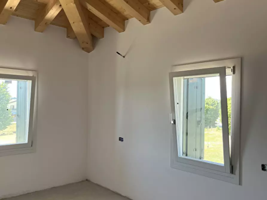 Immagine 9 di Appartamento in vendita  in via Riviera Comm. Armando Furlanis a Concordia Sagittaria