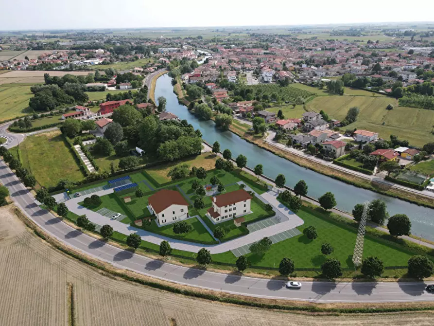 Immagine 12 di Appartamento in vendita  in via Riviera Comm. Armando Furlanis a Concordia Sagittaria
