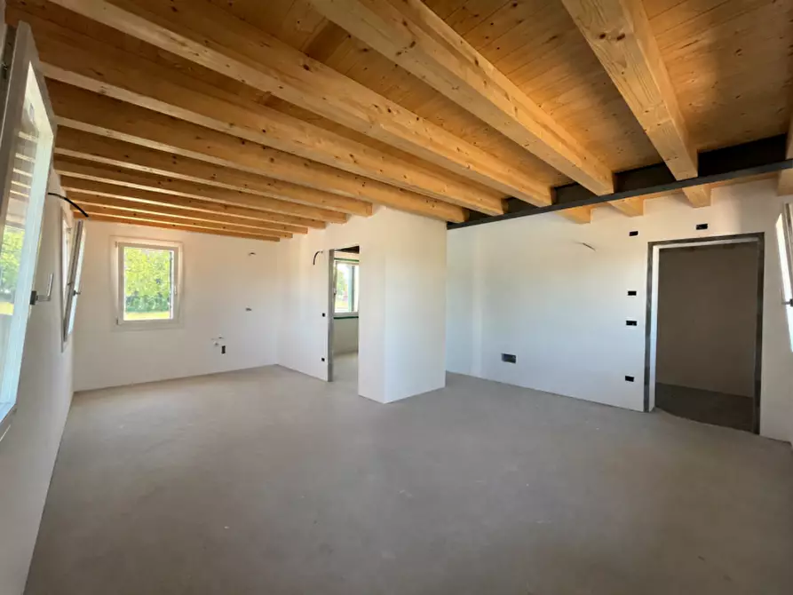 Immagine 8 di Appartamento in vendita  in via Riviera Comm. Armando Furlanis a Concordia Sagittaria