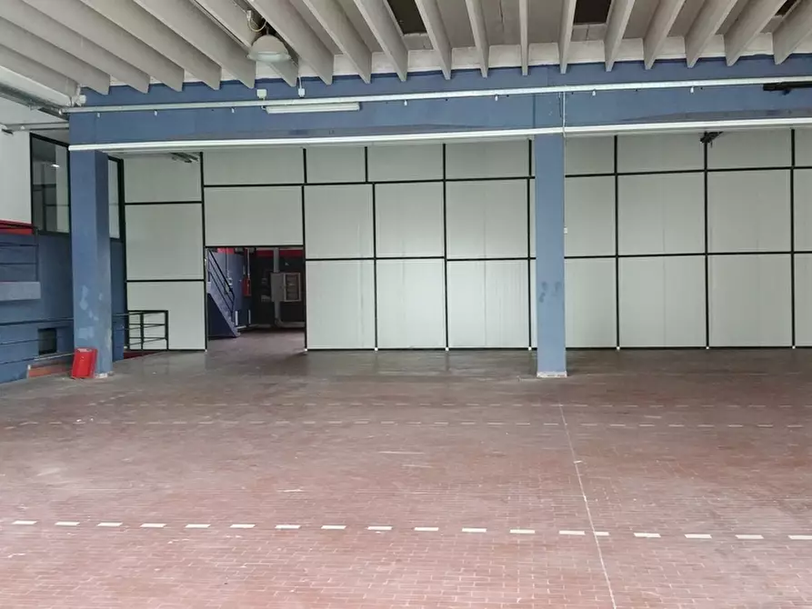 Immagine 7 di Negozio in affitto  in VIA DA VINCI L. a Cambiago