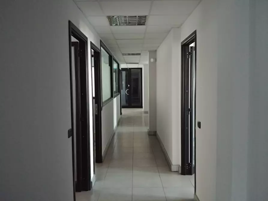 Immagine 18 di Negozio in affitto  in VIA DA VINCI L. a Cambiago