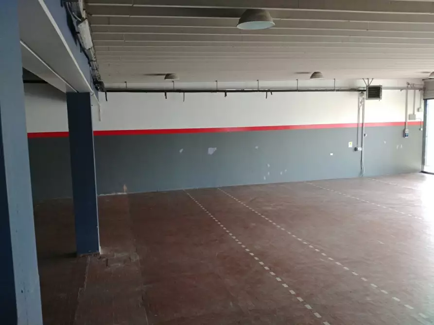 Immagine 19 di Negozio in affitto  in VIA DA VINCI L. a Cambiago