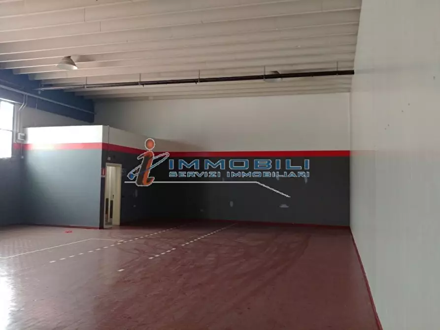Immagine 23 di Attività commerciale in affitto  in VIA DA VINCI L. a Cambiago