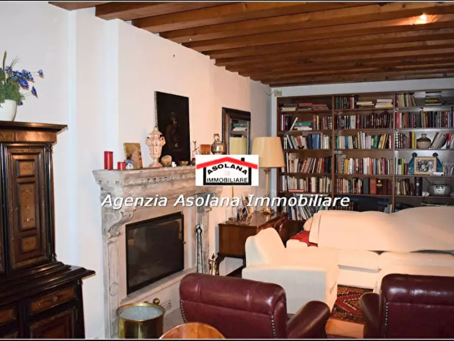 Immagine 5 di Villa in vendita  in via del barbo a Asolo