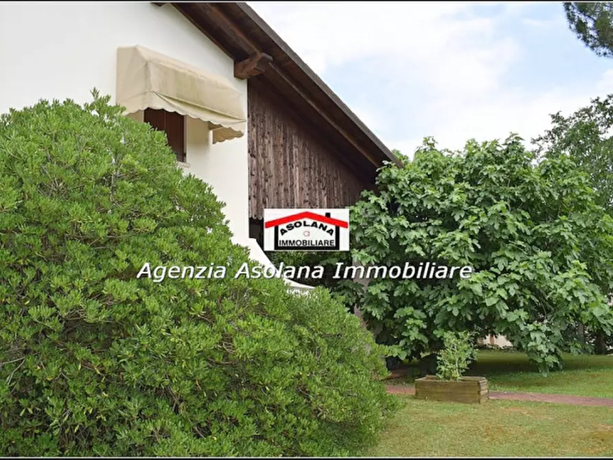Immagine 31 di Villa in vendita  in via del barbo a Asolo