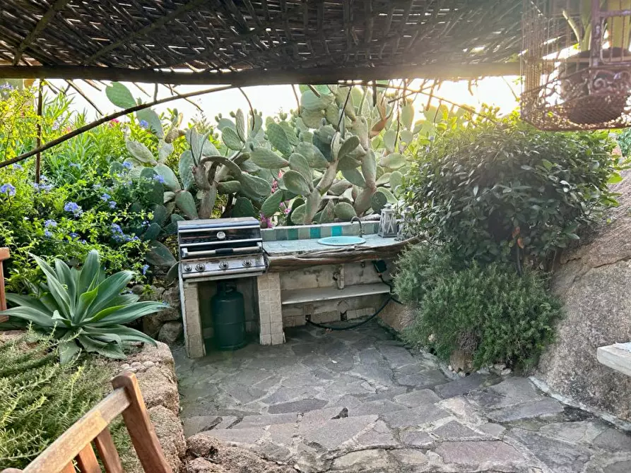 Immagine 22 di Appartamento in vendita  a Arzachena