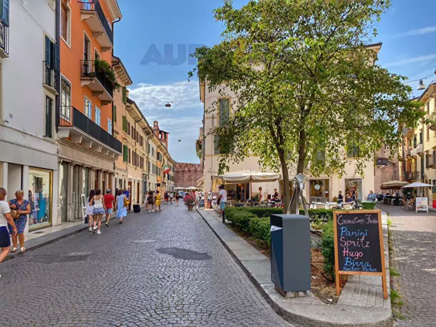 Immagine 1 di Ufficio in affitto  in via roma 23 a Verona