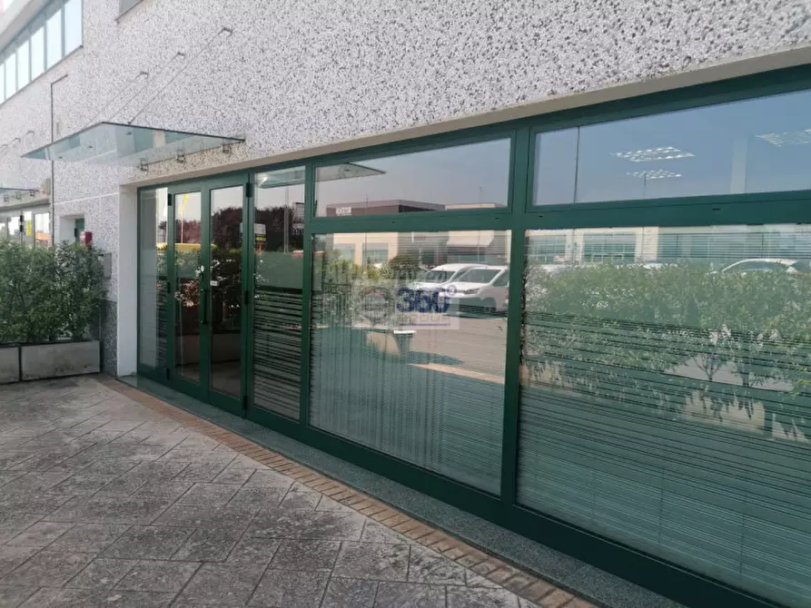 Immagine 5 di Capannone industriale in vendita  in Via XXV Aprile a Rovato