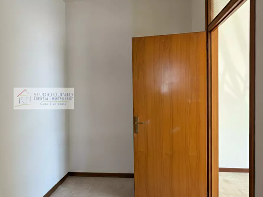 Immagine 16 di Ufficio in vendita  a Quinto Di Treviso