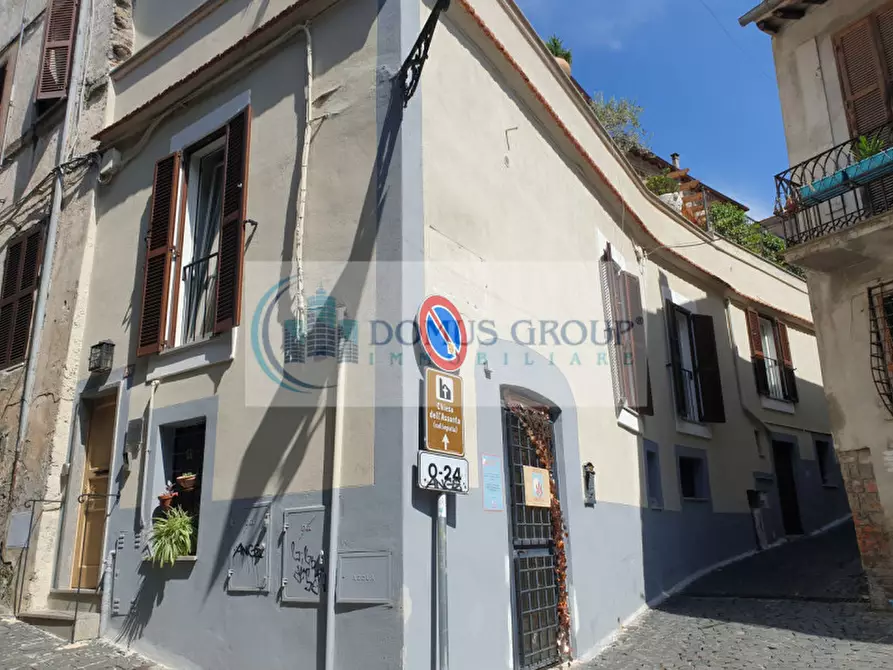 Immagine 47 di Appartamento in vendita  in Corso Umberto I a Anguillara Sabazia